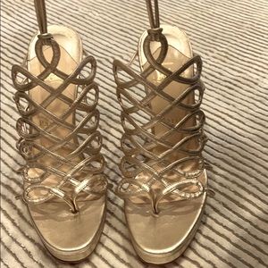 Christian Louboutin 💯AUTH Block Heel Gold shoe